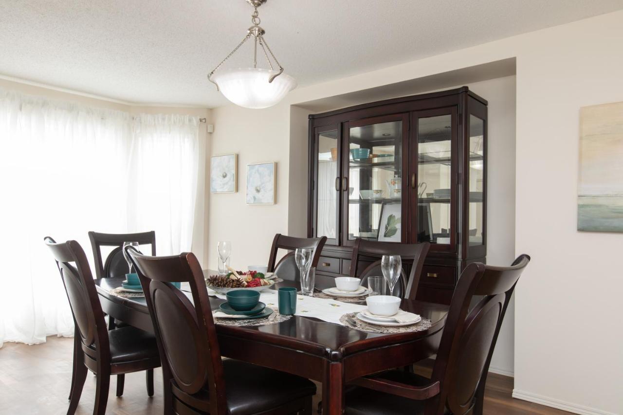 Elegant 6 Bedroom House Near U Of Manitoba Winnipeg Eksteriør billede
